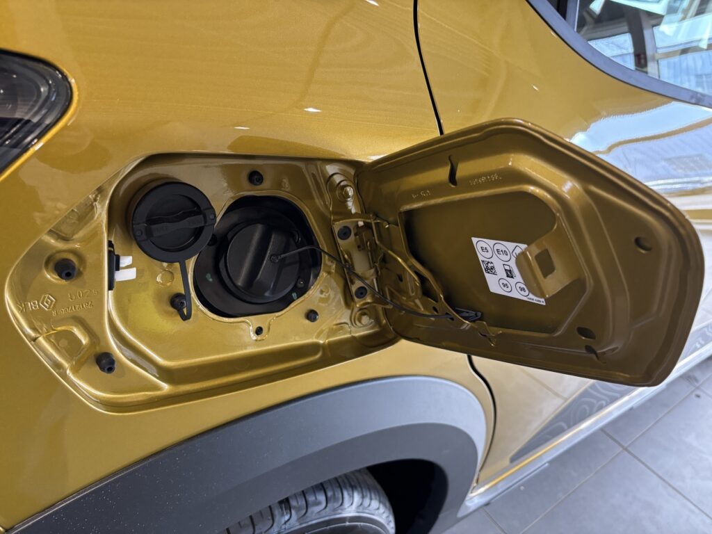 Dacia Sandero Exposé-Bild 48