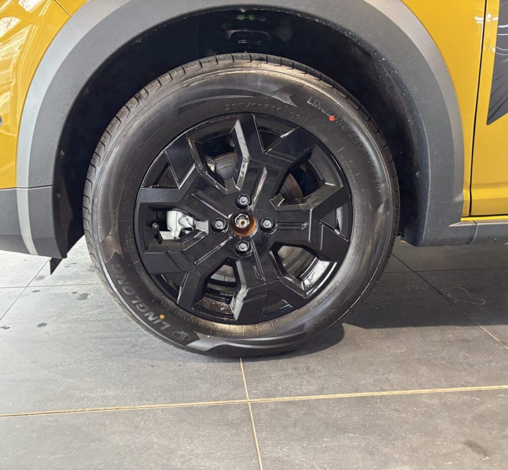 Dacia Sandero Exposé-Bild 50