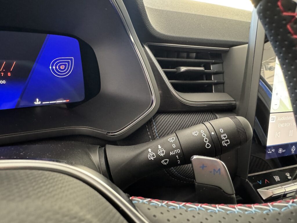 Renault Symbioz Exposé-Bild 13