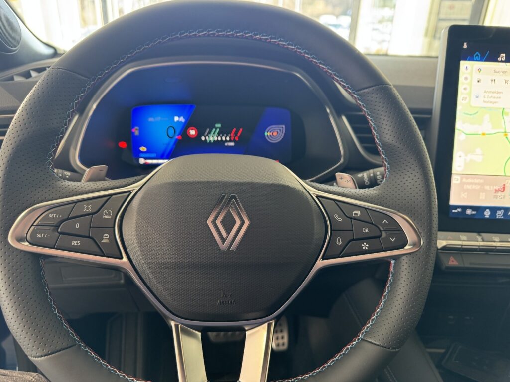 Renault Symbioz Exposé-Bild 14