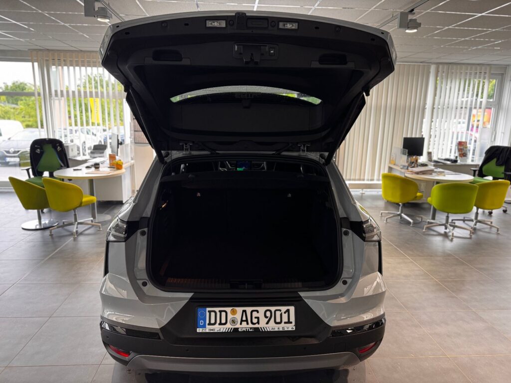 Renault Symbioz Exposé-Bild 8