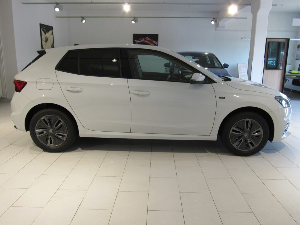 SKODA Fabia Exposé-Bild 5