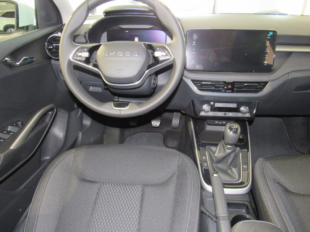 SKODA Fabia Exposé-Bild 9