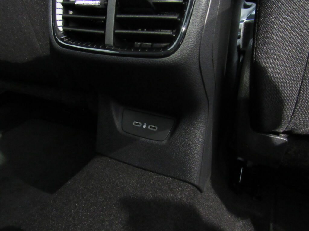 SKODA Fabia Exposé-Bild 10