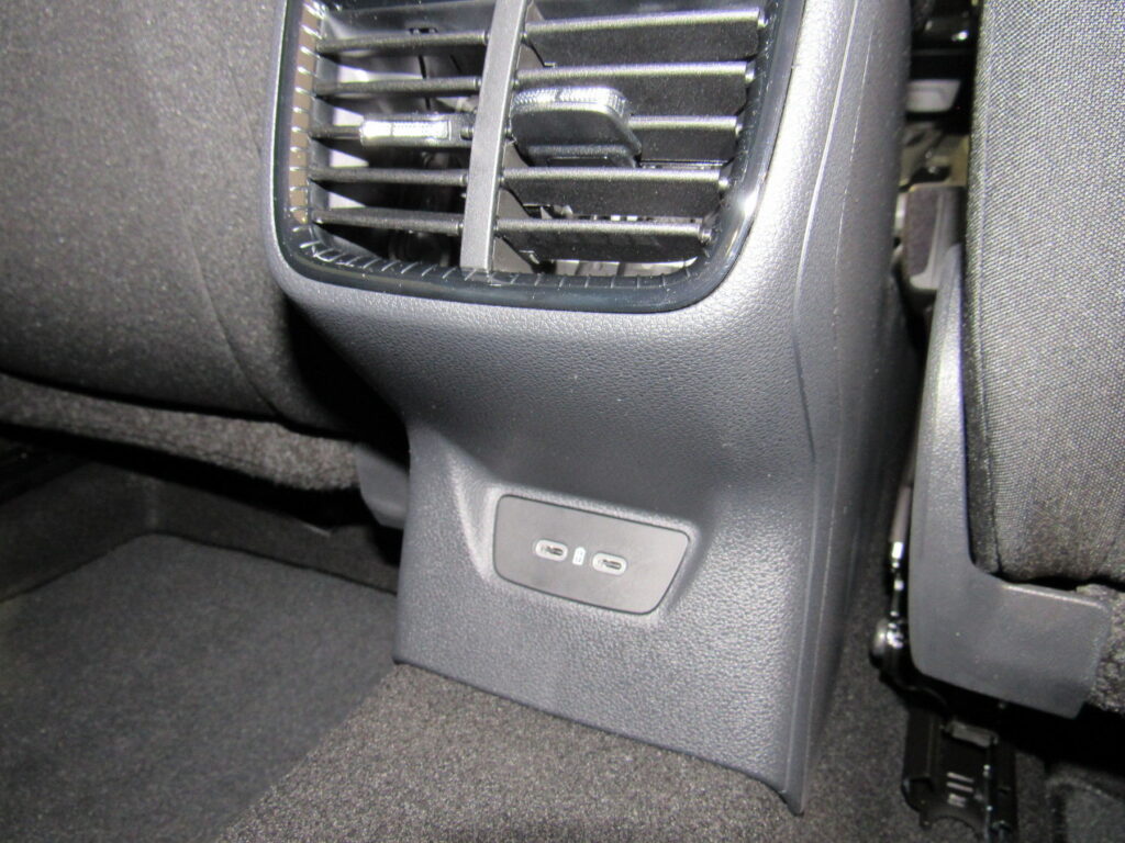 SKODA Fabia Exposé-Bild 11