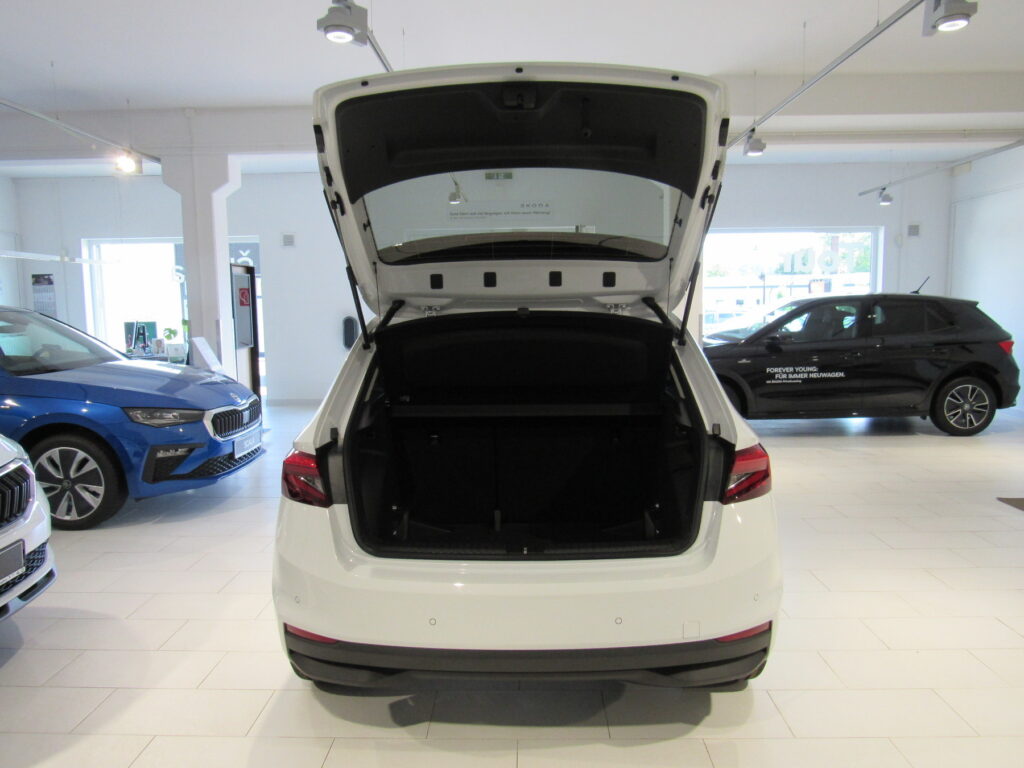 SKODA Fabia Exposé-Bild 15