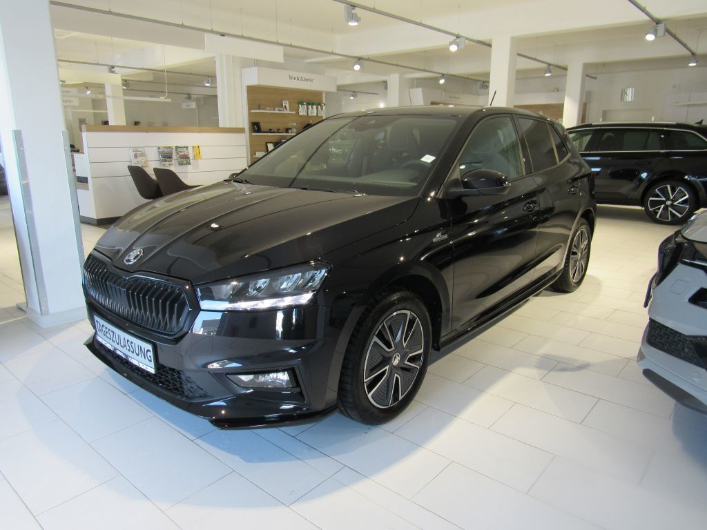 SKODA Fabia (ww_31042)