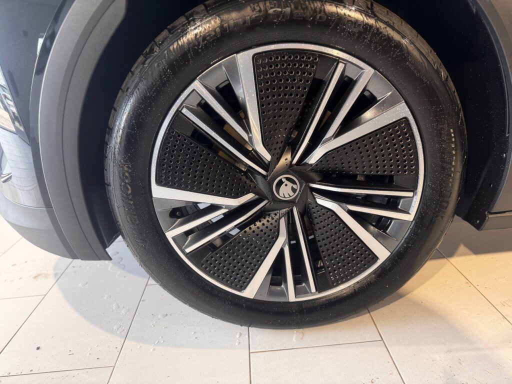 SKODA Elroq Exposé-Bild 21