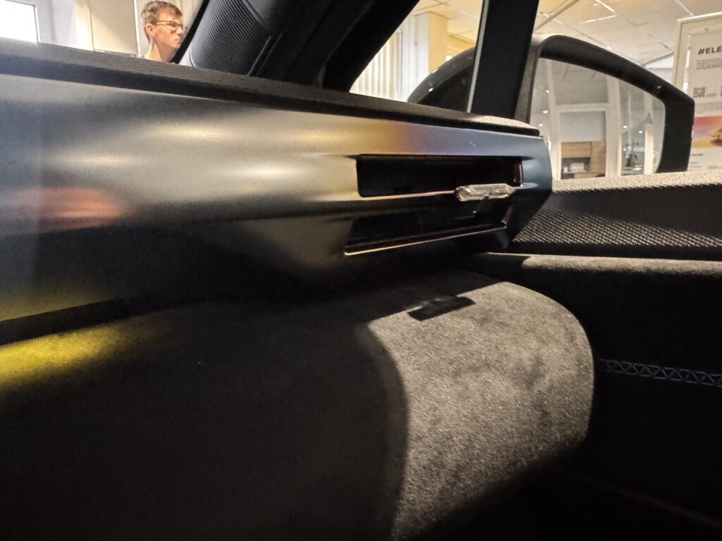 Renault Clio Exposé-Bild 21