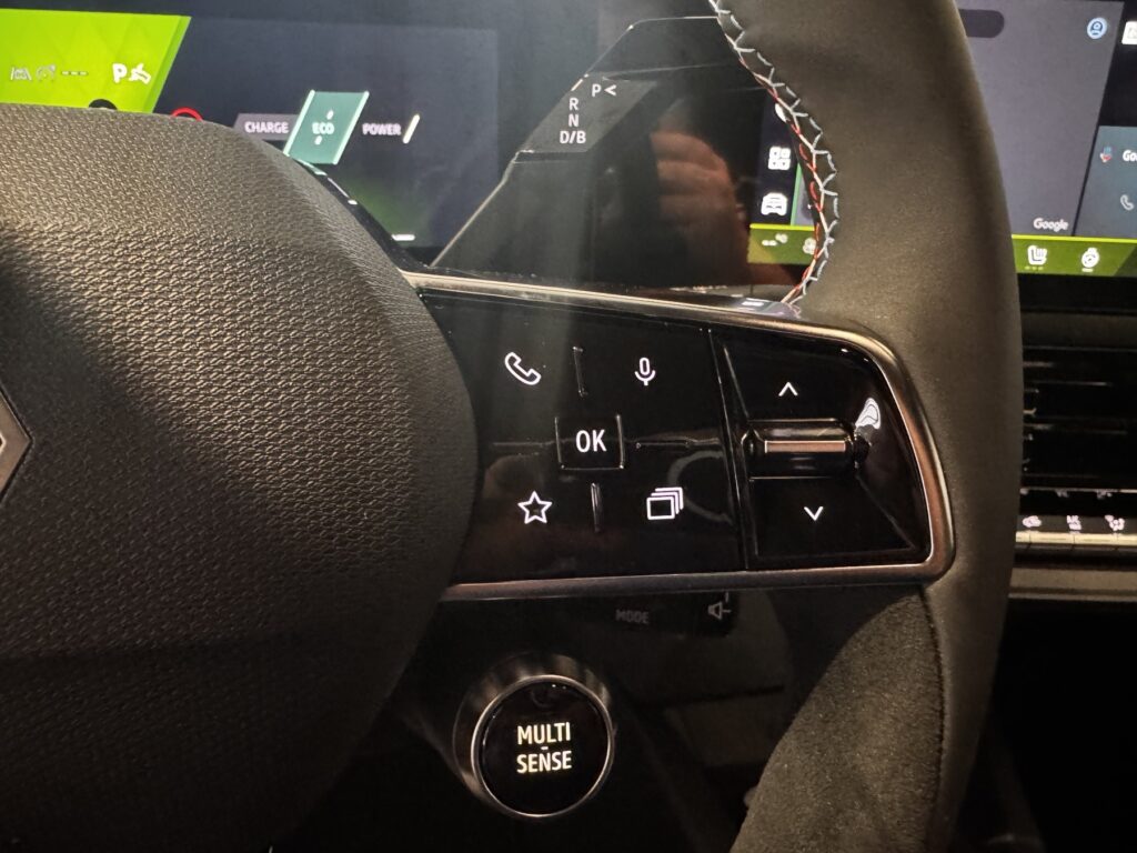 Renault Clio Exposé-Bild 27