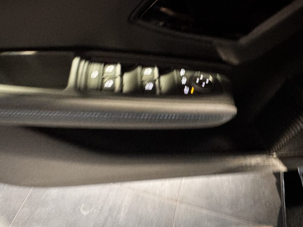 Renault Clio Exposé-Bild 29