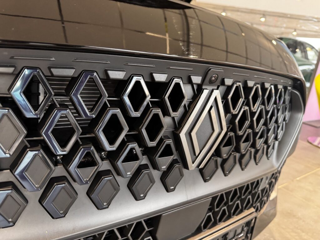 Renault Clio Exposé-Bild 36