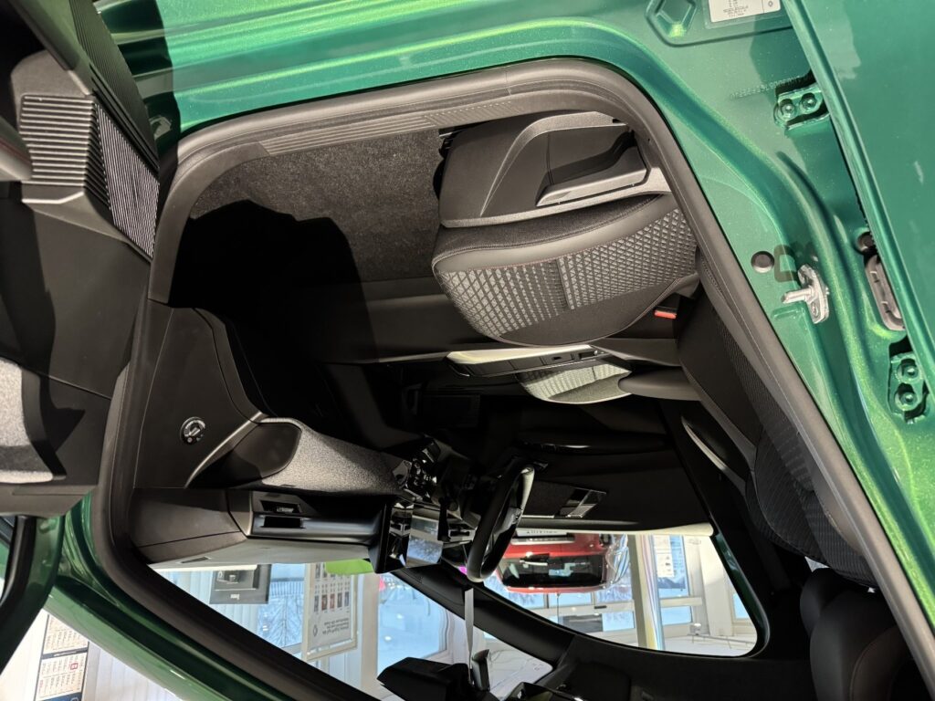 Renault Clio Exposé-Bild 2