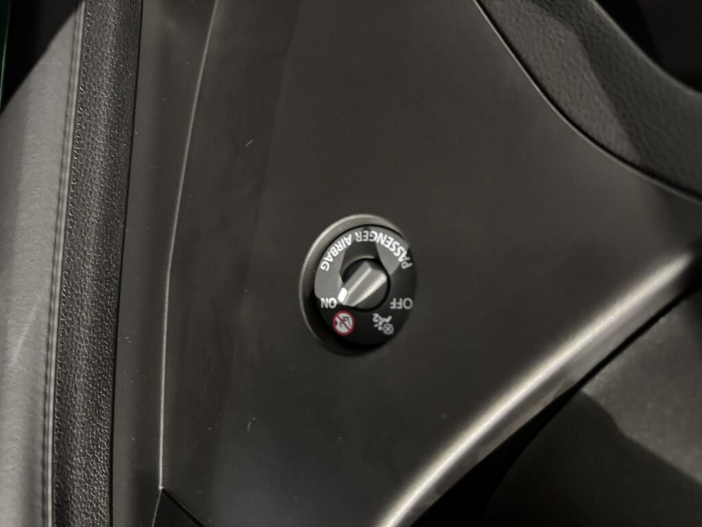 Renault Clio Exposé-Bild 4