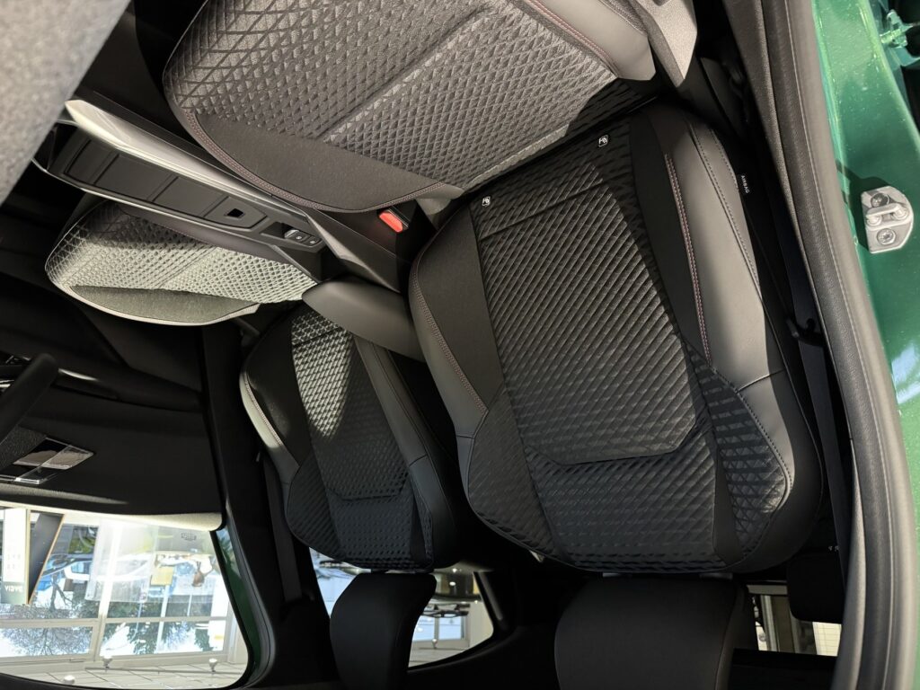 Renault Clio Exposé-Bild 5