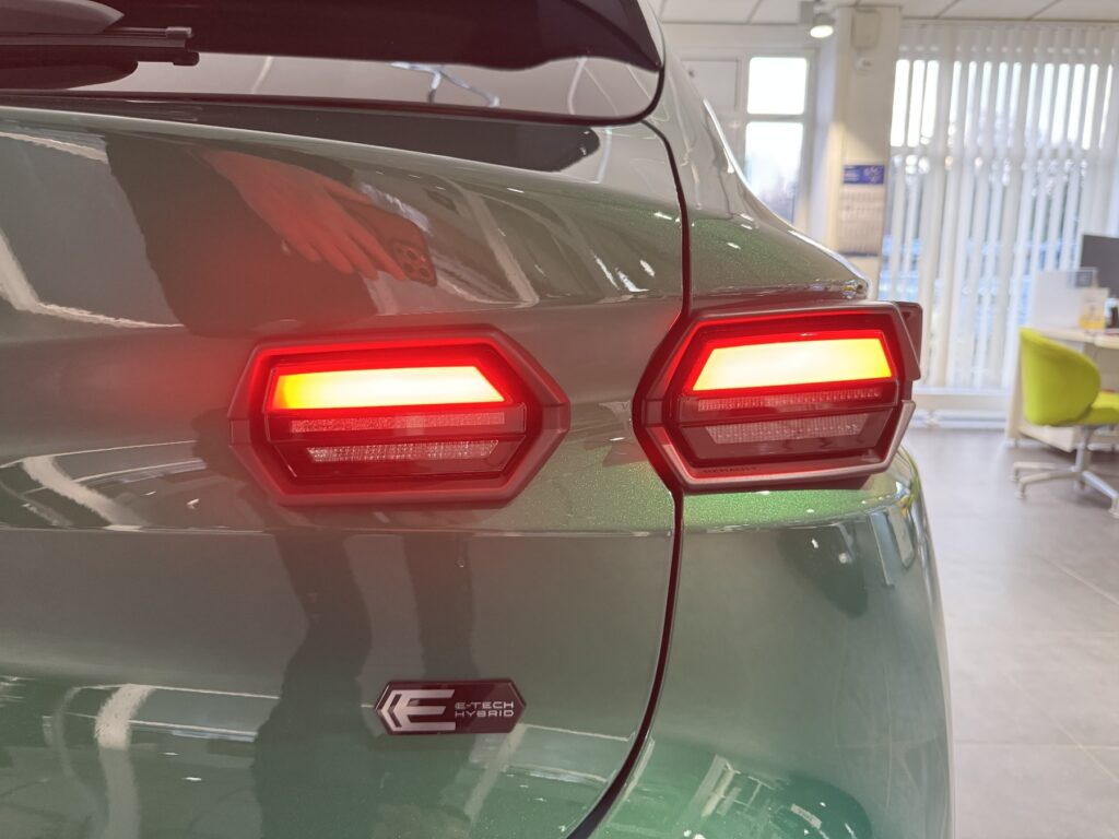 Renault Clio Exposé-Bild 16