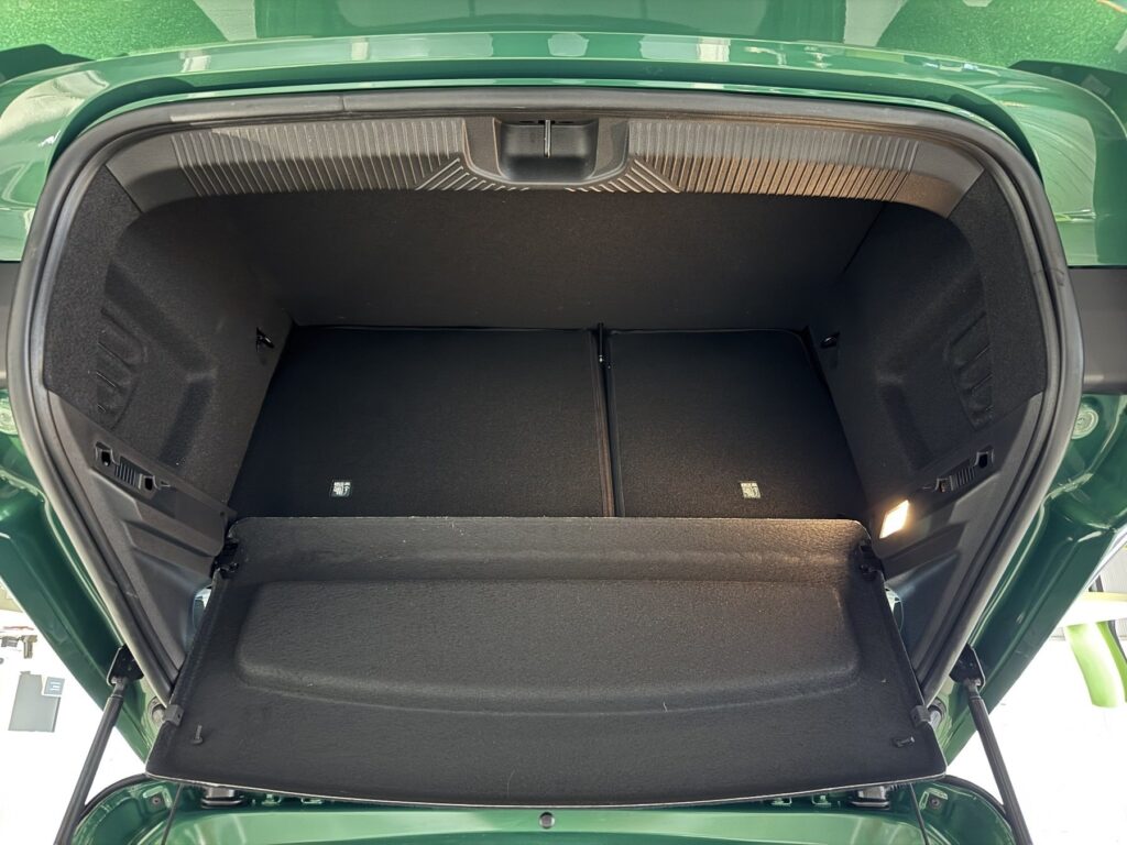 Renault Clio Exposé-Bild 18