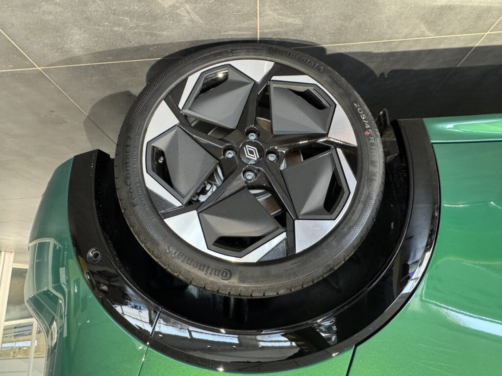 Renault Clio Exposé-Bild 23