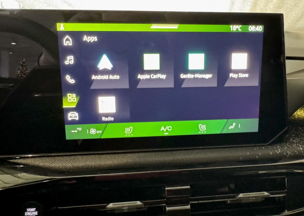 Renault Clio Exposé-Bild 37