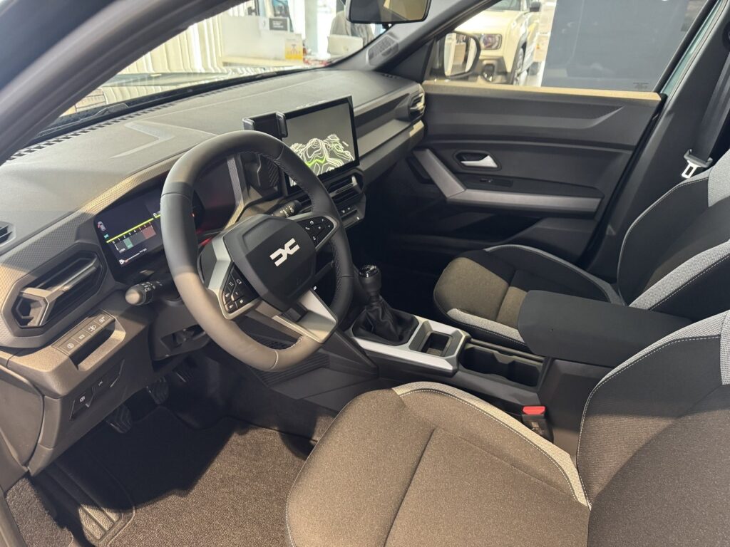 Dacia Duster Exposé-Bild 14
