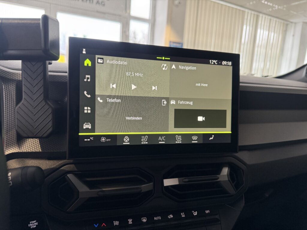 Dacia Duster Exposé-Bild 18