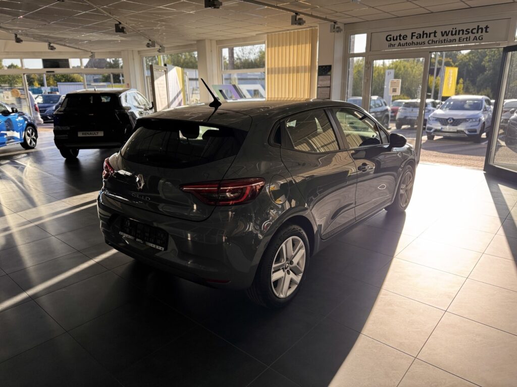 Renault Clio Exposé-Bild 5