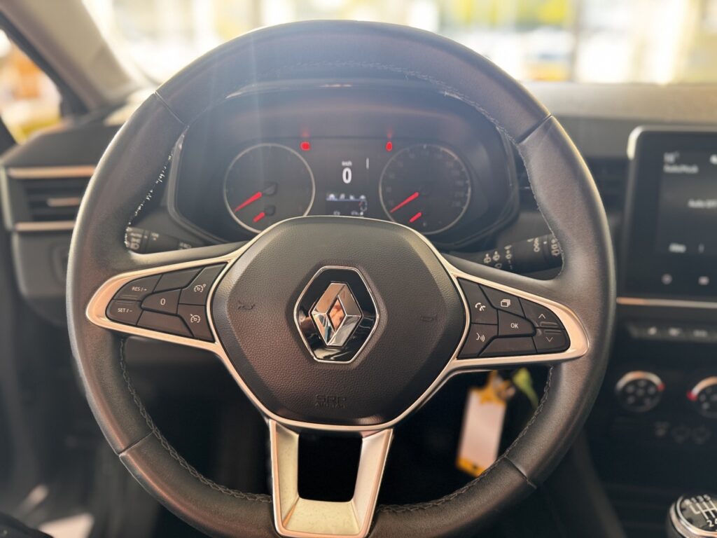 Renault Clio Exposé-Bild 10