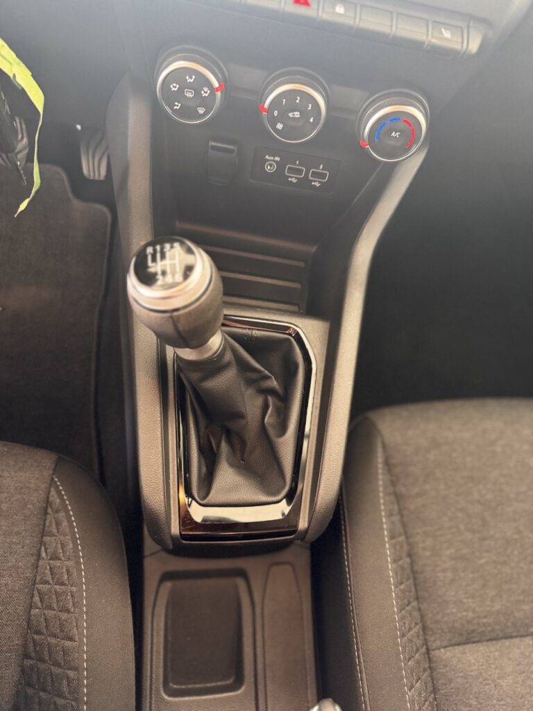 Renault Clio Exposé-Bild 15