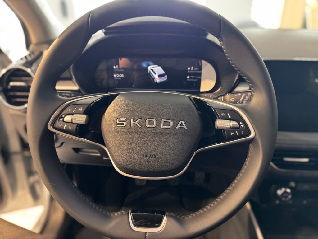 SKODA Fabia Exposé-Bild 18