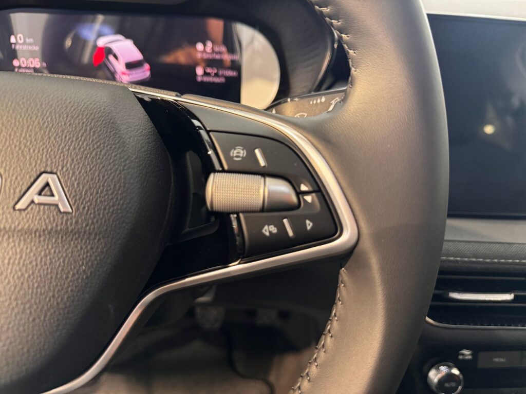 SKODA Fabia Exposé-Bild 19