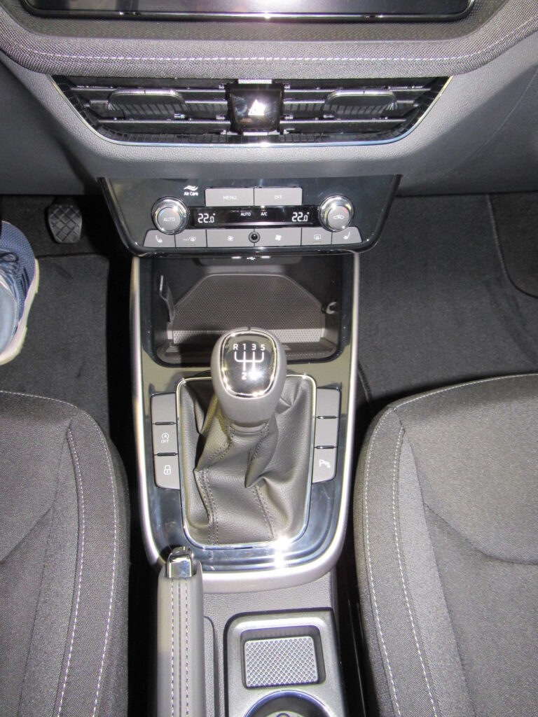 SKODA Fabia Exposé-Bild 28