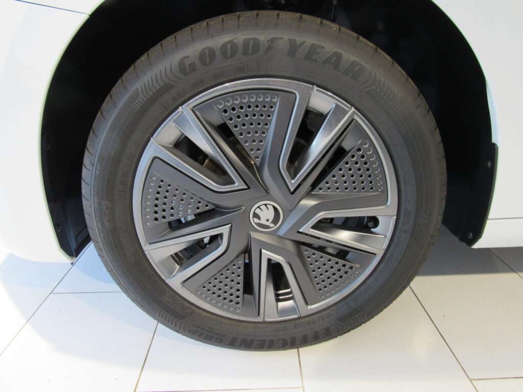 SKODA Fabia Exposé-Bild 30