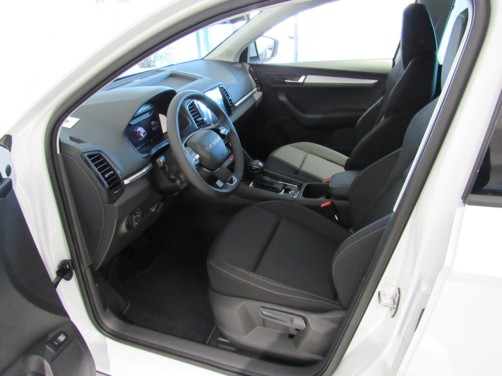 SKODA Karoq Exposé-Bild 17