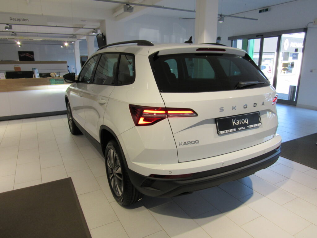 SKODA Karoq Exposé-Bild 17