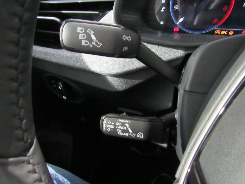 SKODA Kamiq Exposé-Bild 24