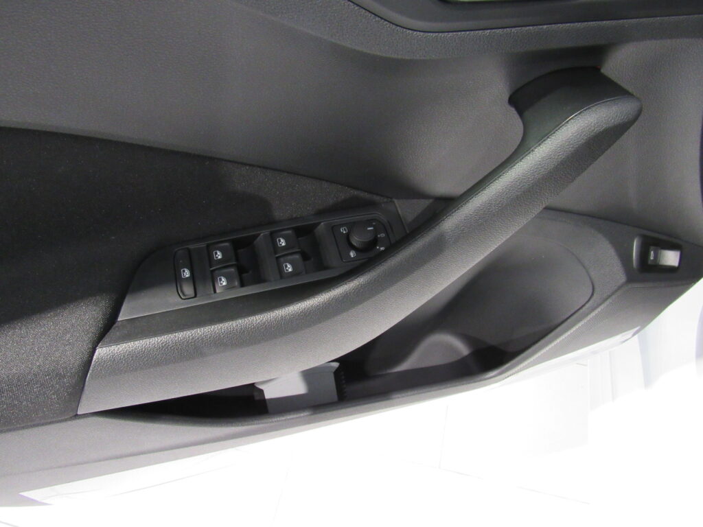 SKODA Kamiq Exposé-Bild 25