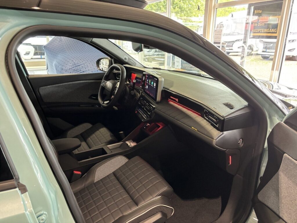 Renault R 4 Exposé-Bild 2