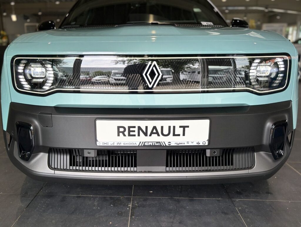 Renault R 4 Exposé-Bild 30