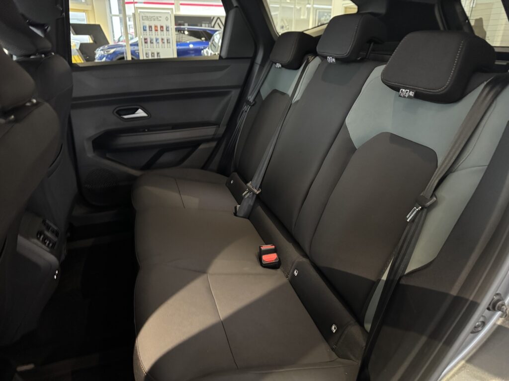 Dacia Bigster Exposé-Bild 10