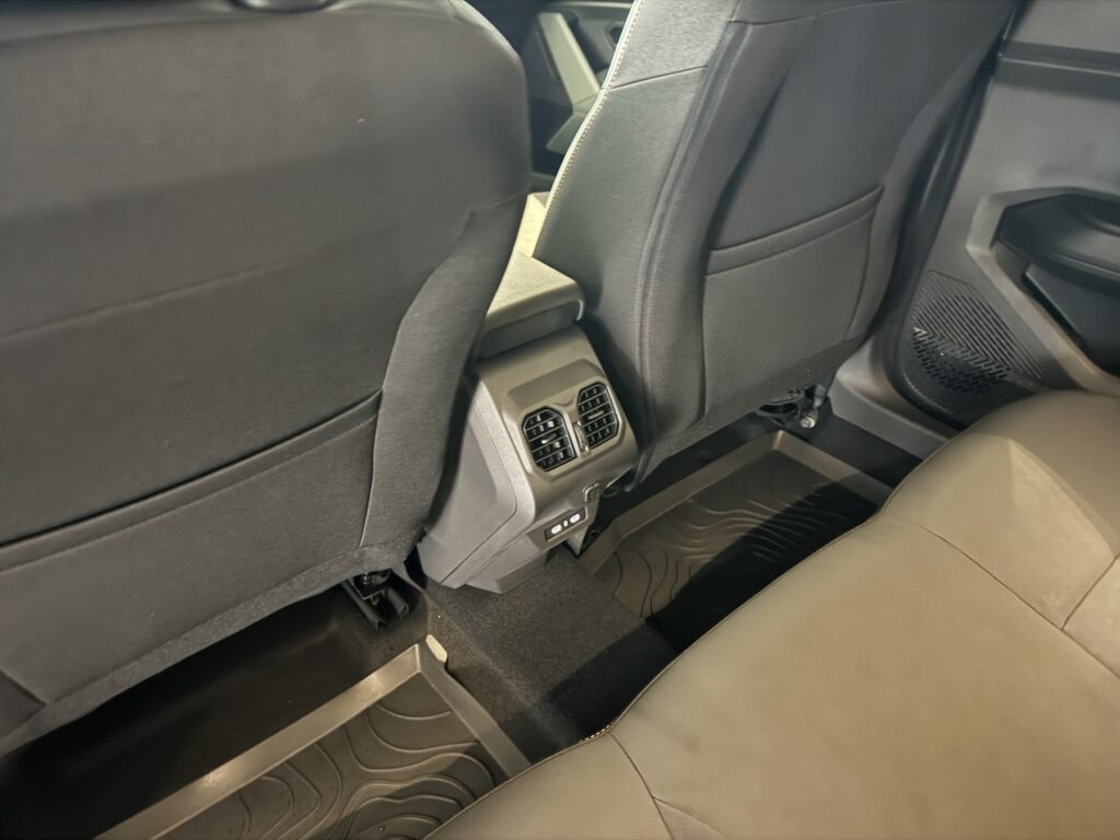 Dacia Bigster Exposé-Bild 14