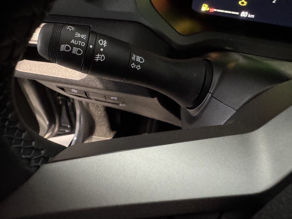 Dacia Bigster Exposé-Bild 19