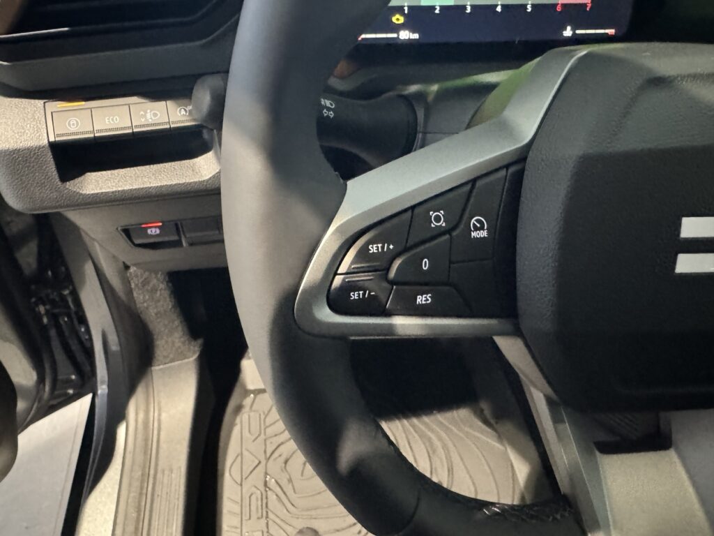 Dacia Bigster Exposé-Bild 23