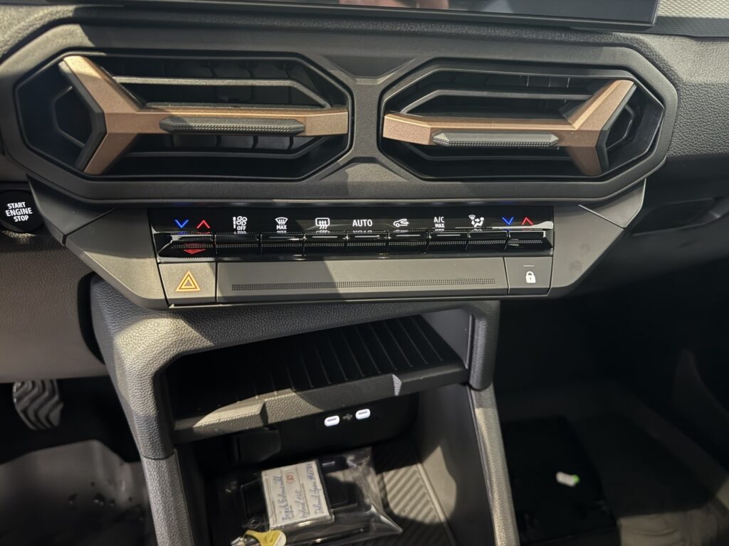 Dacia Bigster Exposé-Bild 26