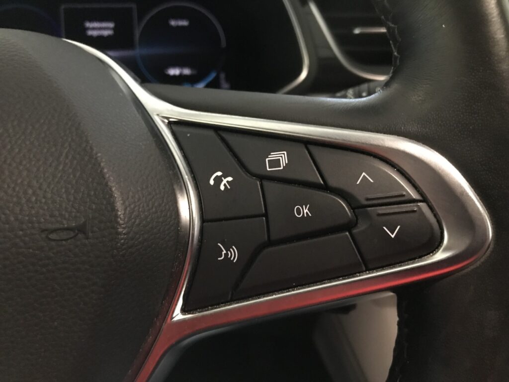 Renault Captur Exposé-Bild 17