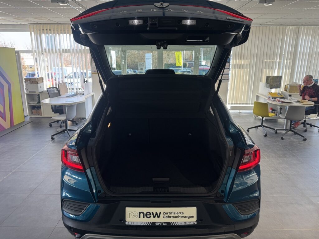 Renault Arkana Exposé-Bild 9