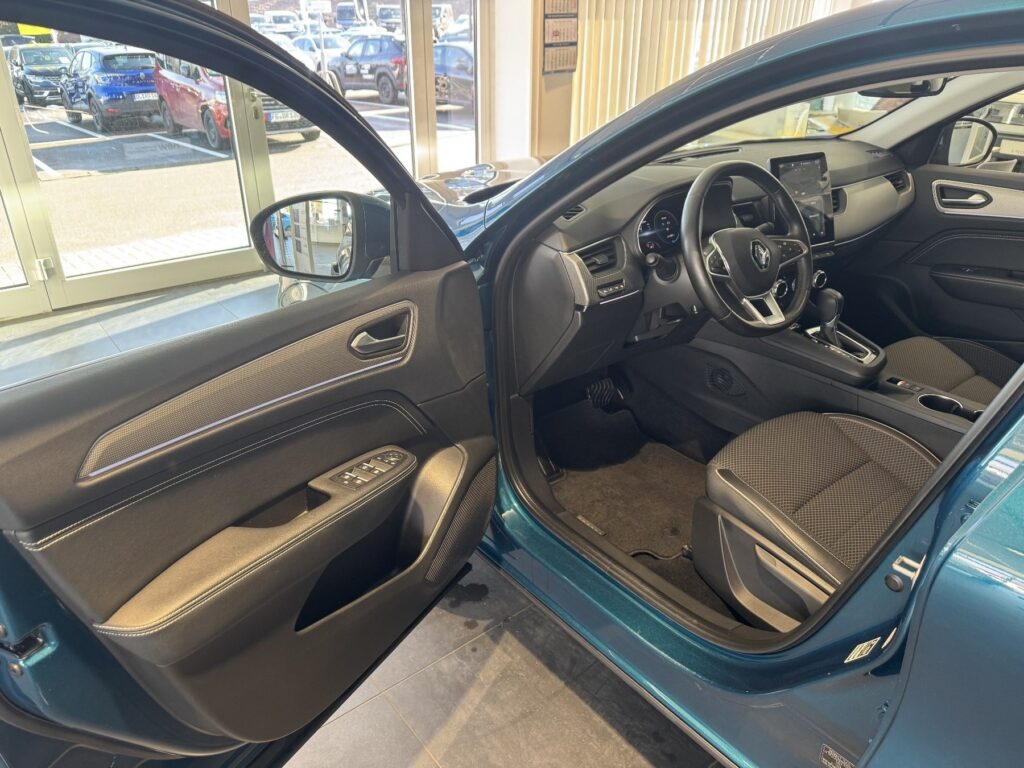 Renault Arkana Exposé-Bild 10