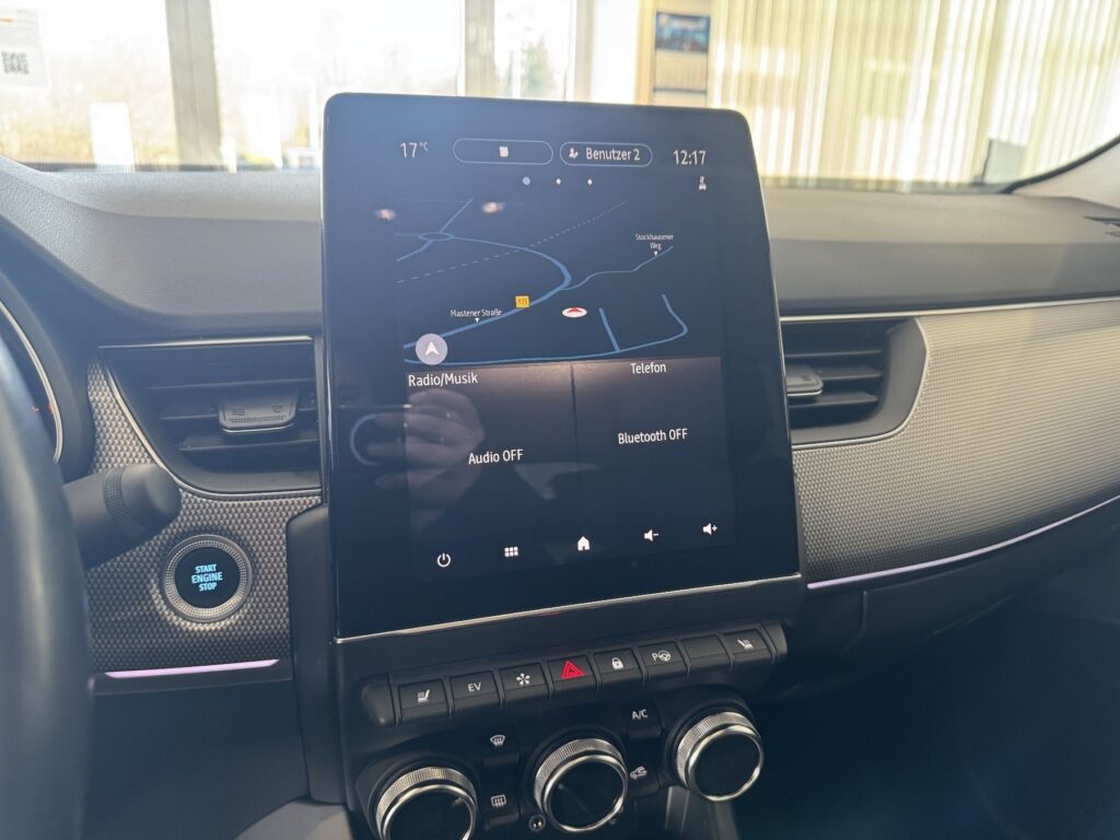 Renault Arkana Exposé-Bild 12