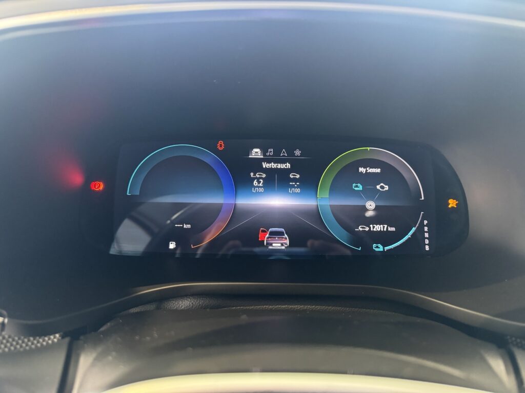 Renault Arkana Exposé-Bild 14