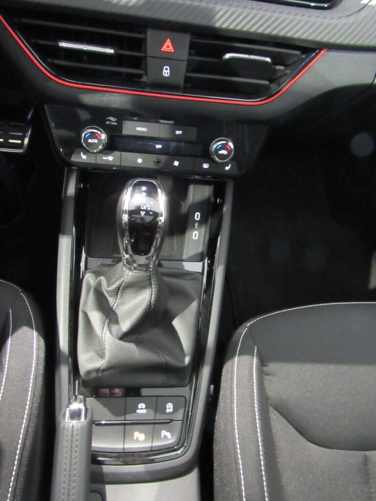 SKODA Kamiq Exposé-Bild 21