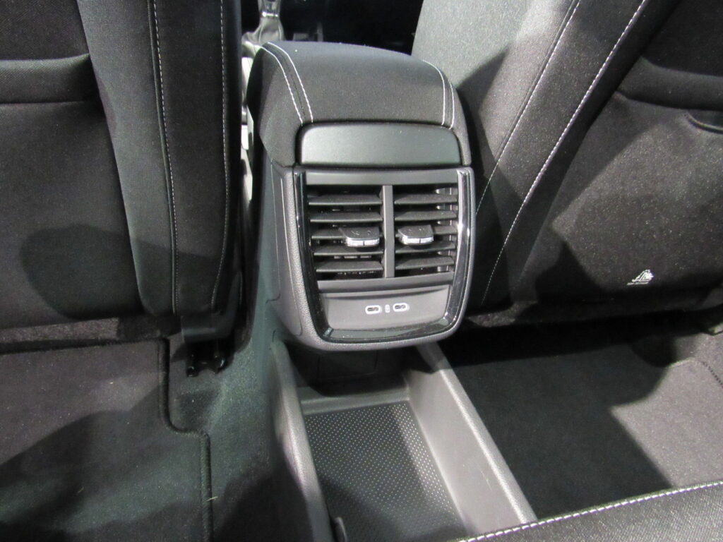 SKODA Kamiq Exposé-Bild 27